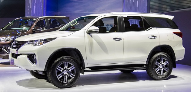 cho-thue-xe-fortuner-moi
